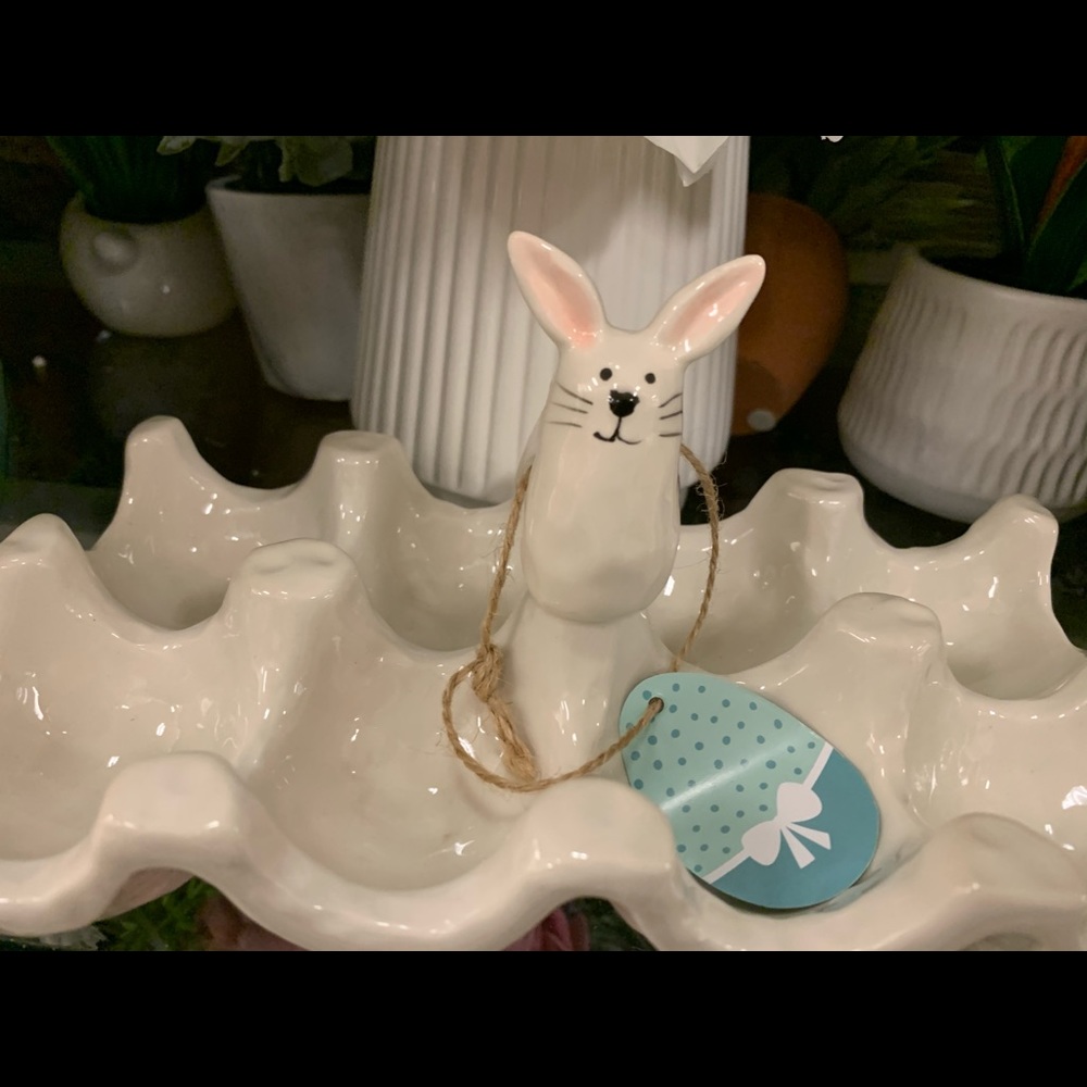 Easter bunny egg holder